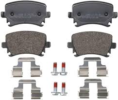 0106-TO1703-1-دسك بريك خلفي باسات+كادي لايف +جولف  حديث +اوكتافيا 05> + توران >08 مع براغي وصاجات 